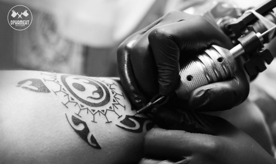 Скоро в ЕС введут частичный запрет на татуировки: что нужно знать